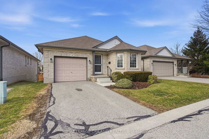 Property Photo: 20 Windemere Place 10 ON N5R 6H6