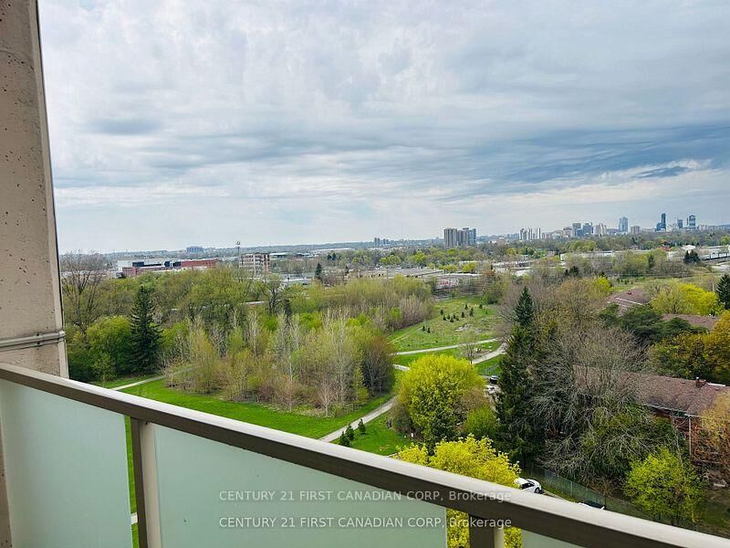 Property Photo:  573 Mornington Avenue 1011  ON N5Y 4T9 
