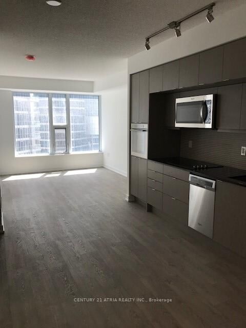 Photo de la propriété:  10 York Street 1409  ON M5J 0E1 