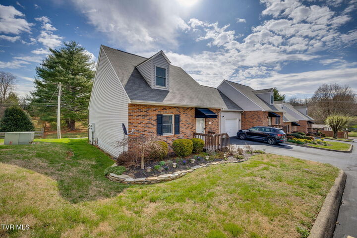 Property Photo: 2700 Indian Ridge Road 4 TN 37604