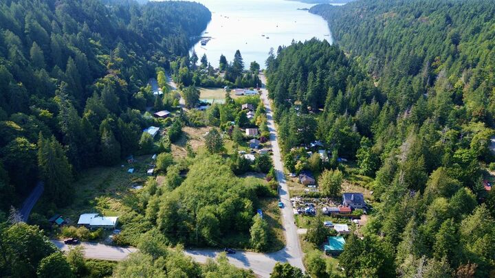 Property Photo: 105 Sunset Boulevard BC V0N 2Y0