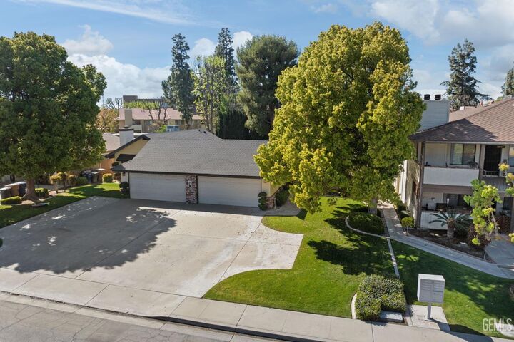 Property Photo:  501 Quailridge Road  CA 93309 