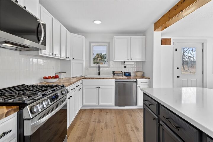 Property Photo:  39 Ridge Road  NY 14882 