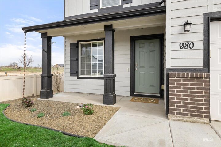 Property Photo:  980 E Yaquina Bay Dr.  ID 83686 