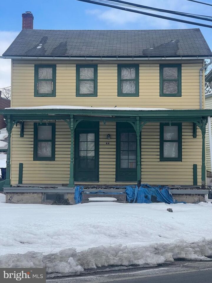 Property Photo:  44 N Harrisburg Street  PA 17113 