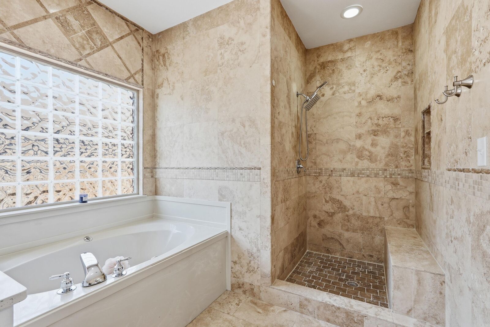 Property Photo:  1535 Blustery Way  AR 72034 