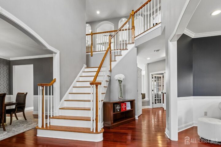 Property Photo:  16 Valley Wood Drive  NJ 08873 