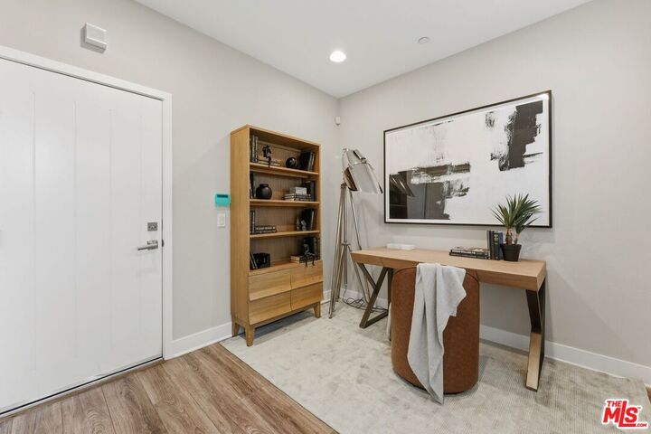 Property Photo:  2753 Waverly Dr  CA 90039 