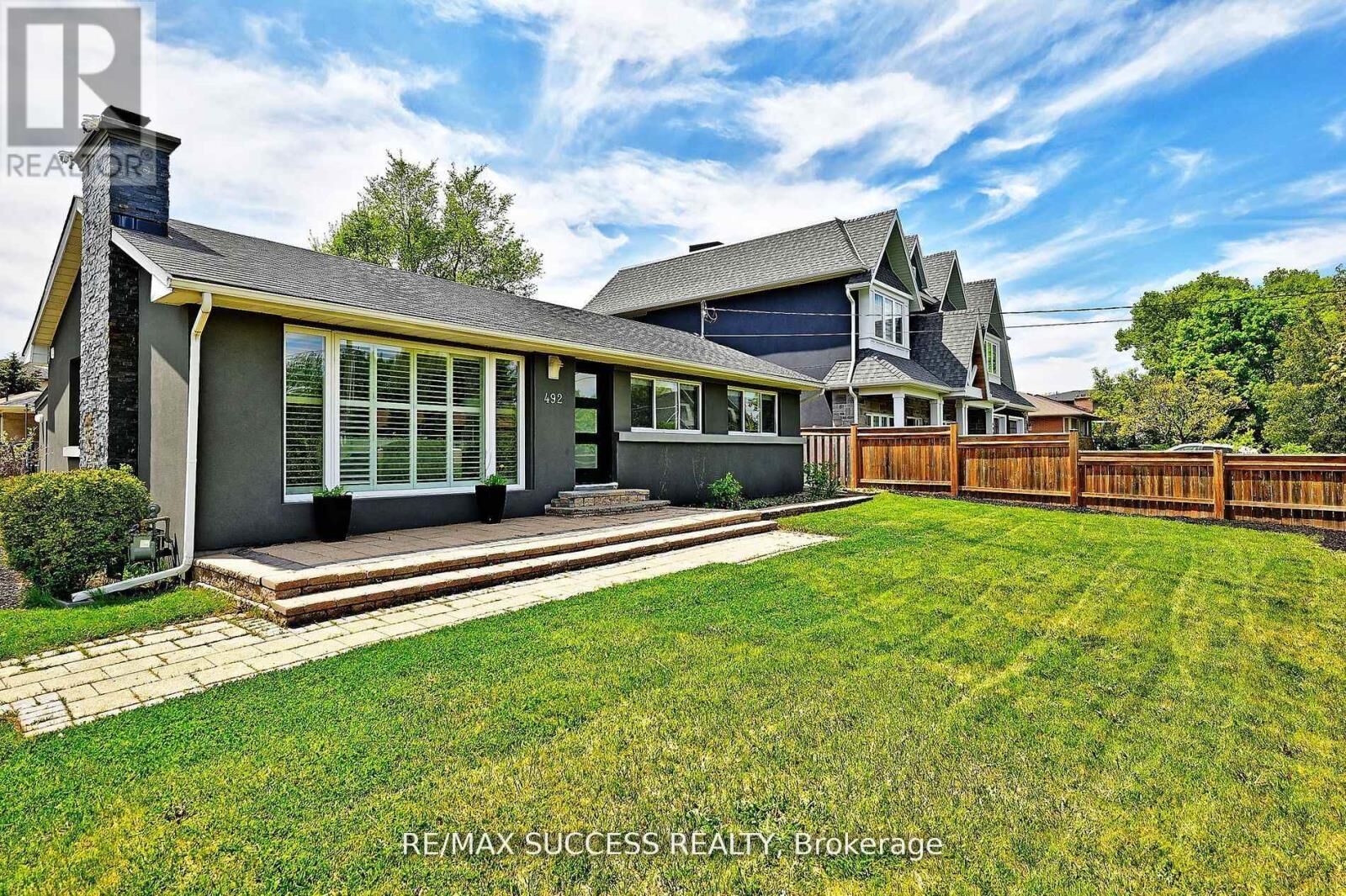 Property Photo:  492 Sherin Drive  ON L6L 4J8 