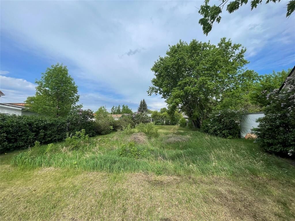 Property Photo:  23 Simcoe Street  MB R0K 0H0 