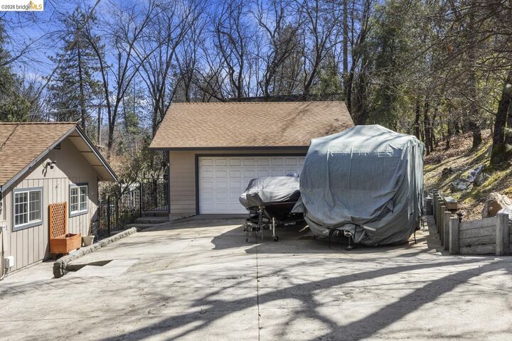 Property Photo: 22407 Red River Dr CA 95370