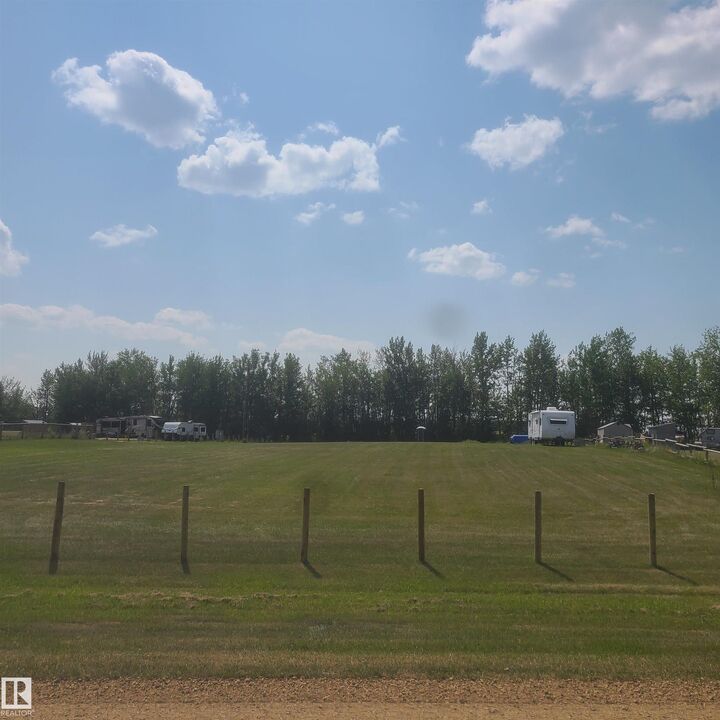 Property Photo:  2 Ambrose Avenue  AB T9S 1S2 