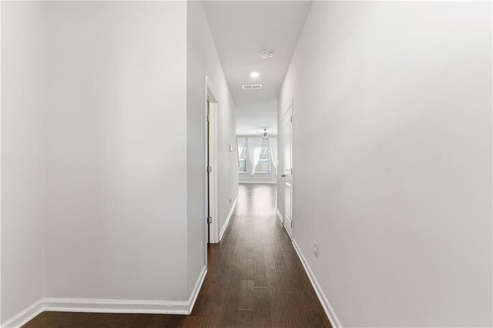 Property Photo: 3410 Highbury Way GA 30038