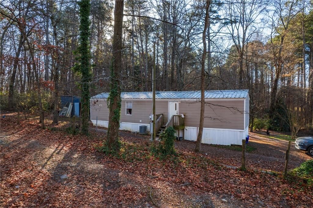 Property Photo:  429 Moore Street  GA 30143 