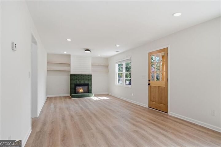 Property Photo: 1770 Woodland Trail GA 30041