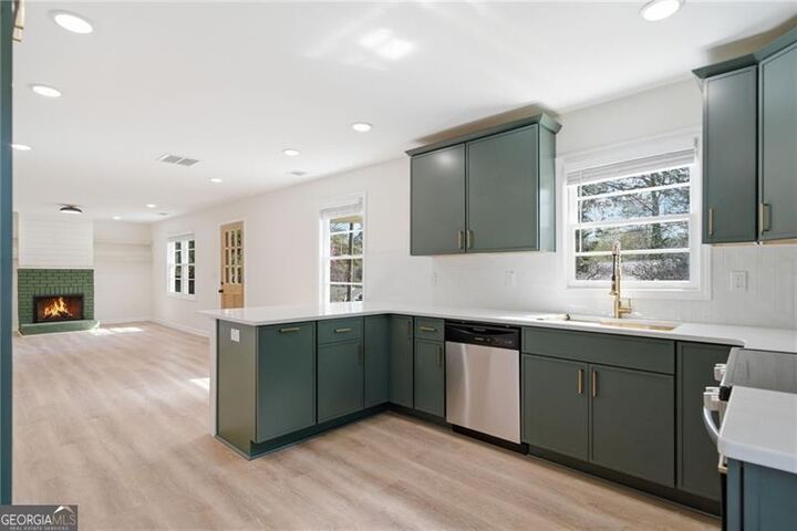 Property Photo: 1770 Woodland Trail GA 30041