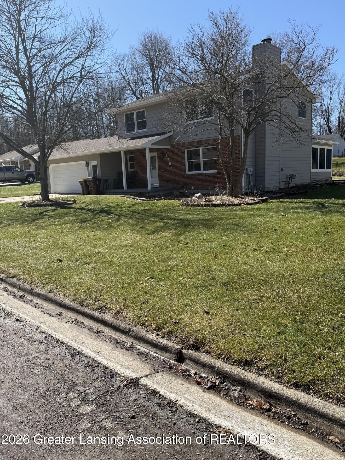 Property Photo: 1761 Schoolcraft Street MI 48842