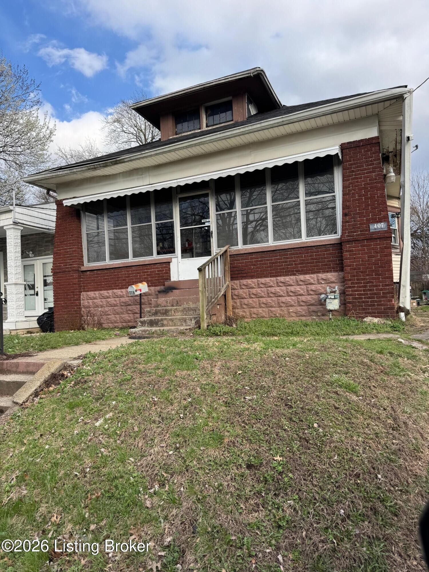 Property Photo:  407 N 26th St  KY 40212 