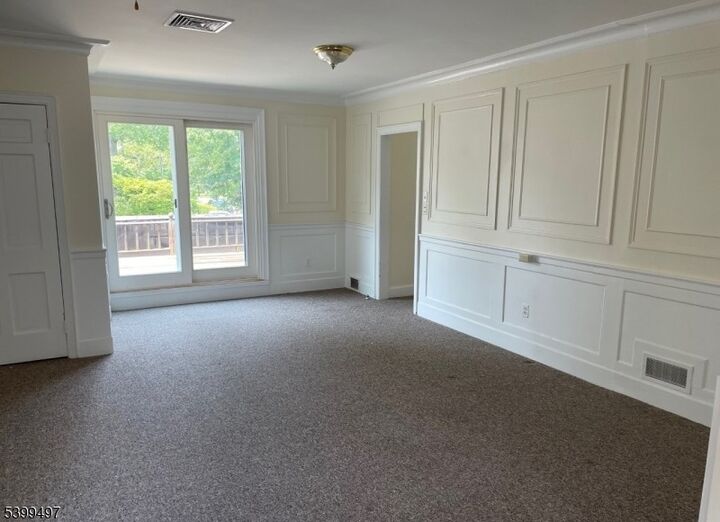 Property Photo:  203 Lawrence Street 1  NJ 07090 