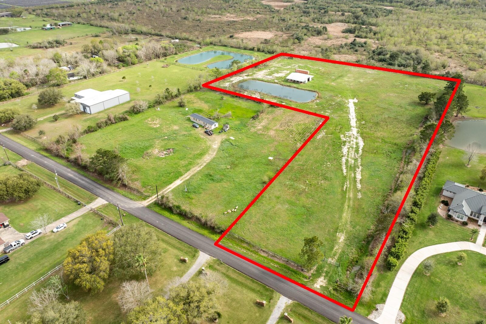 Property Photo:  31 County Road 533  TX 77515 