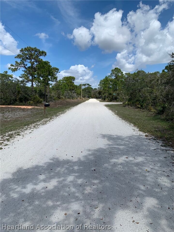 Property Photo:  1046 Chestnut Street  FL 33852 