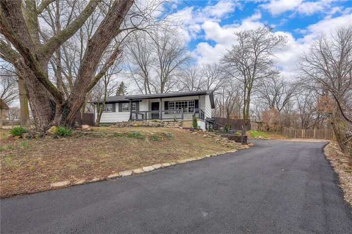 Property Photo:  6728 Montana Court  KS 66111 