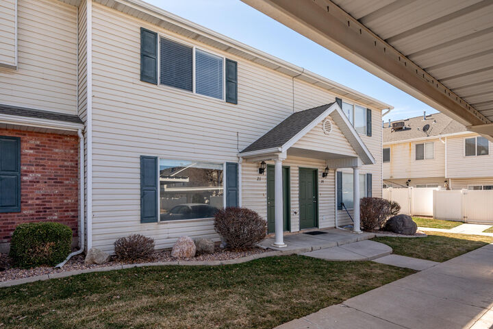 Property Photo:  1148 N Northfield Rd #21  UT 84721 