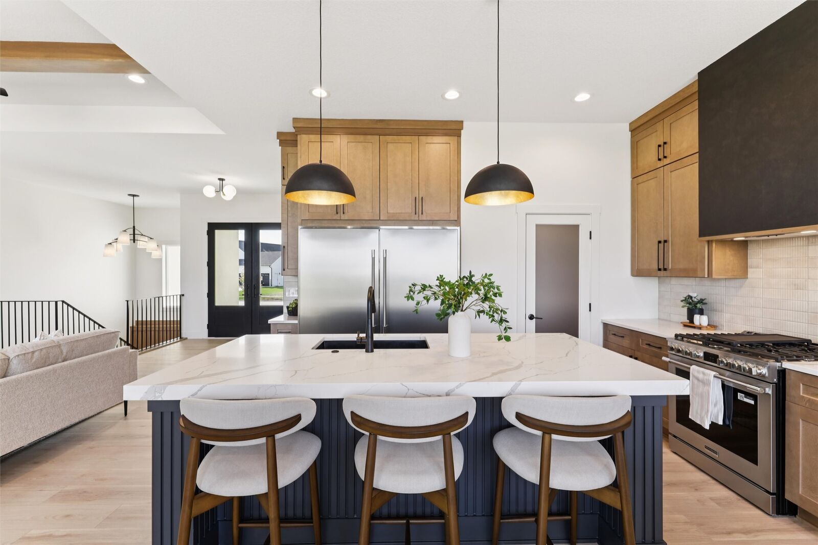 Property Photo:  1430 NW Red Oak Drive  IA 50263 