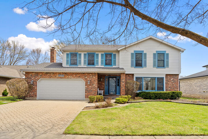 Property Photo:  225 Fairway Drive  IL 60070 