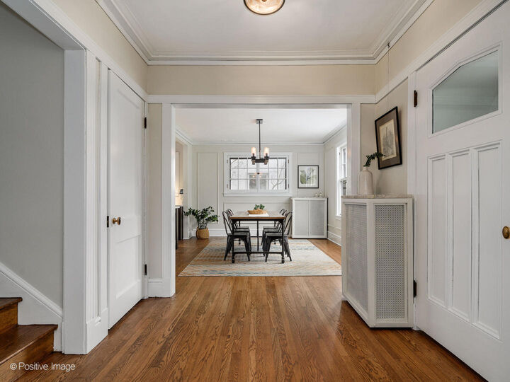 Property Photo:  802 Clinton Place  IL 60201 