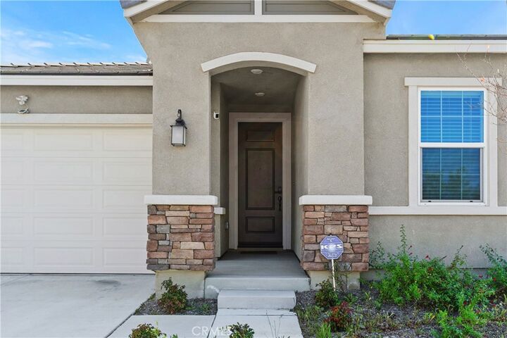 Property Photo:  41024 Chambord Drive  CA 92532 