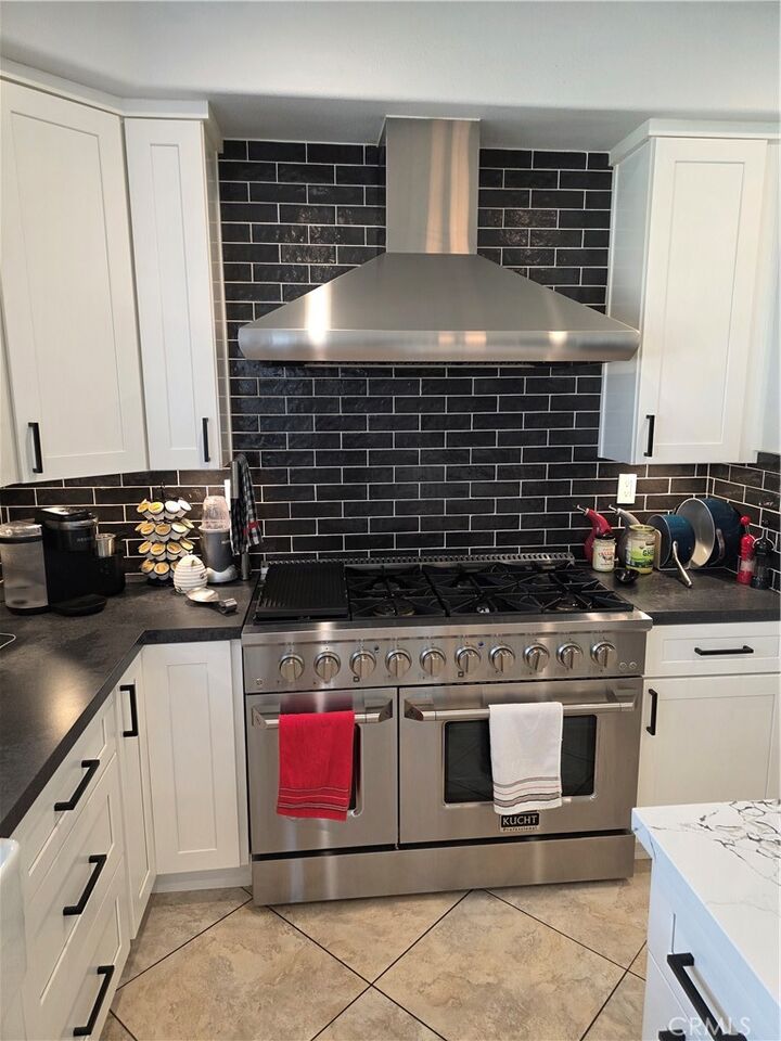 Property Photo:  5448 Biella Court  CA 92336 