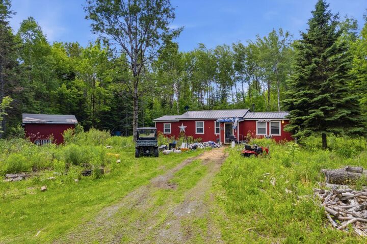 Property Photo:  16 Moose Lane  ME 04471 