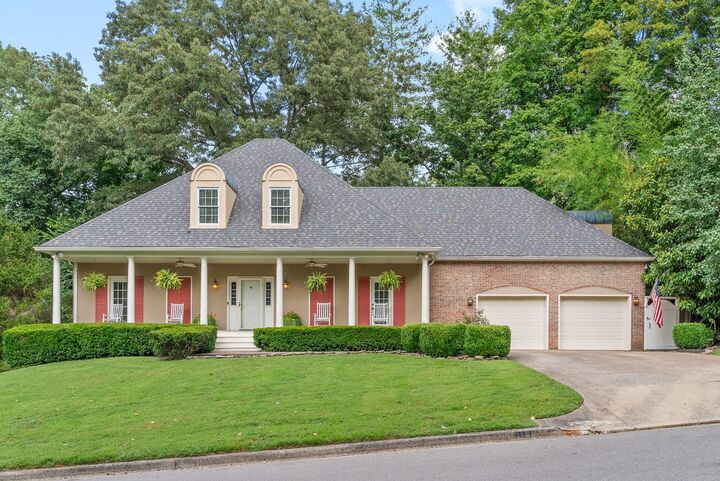 Property Photo:  811 River Run  TN 37043 