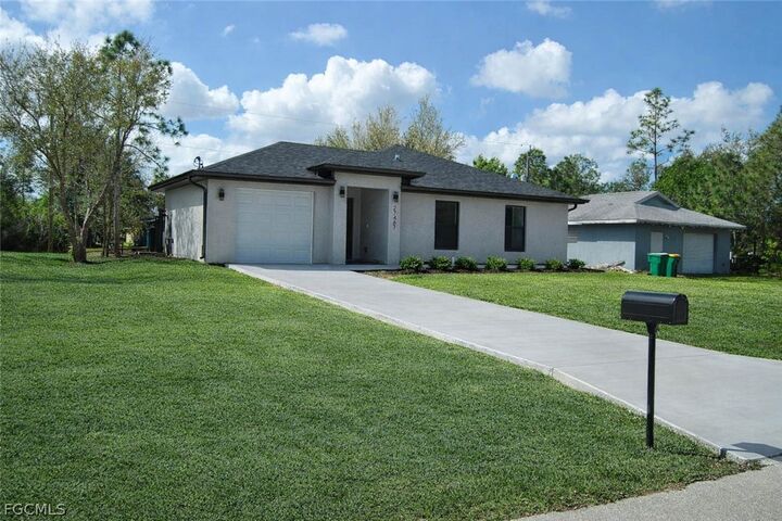 Property Photo:  27487 Sunset Drive  FL 33955 