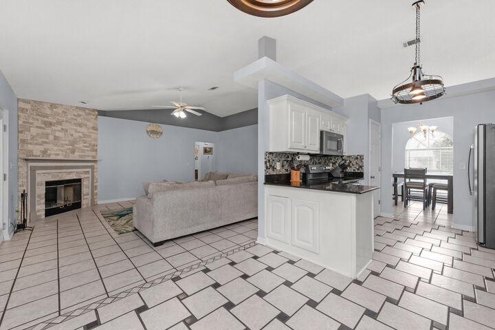 Property Photo: 2706 Riverside Landing Drive FL 32566