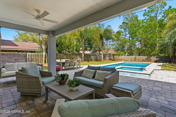 Property Photo: 14813 Bulow Creek Drive FL 32258