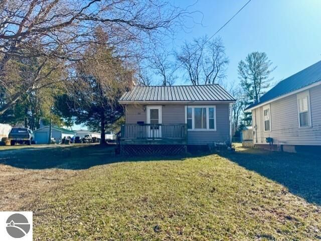 Property Photo: 348 N Grover Avenue MI 48801