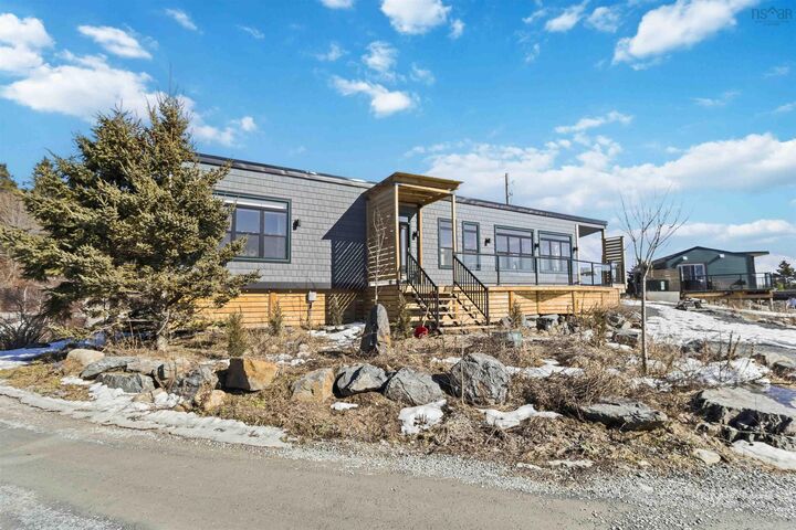 11 693 Masons Beach Road — photo 1