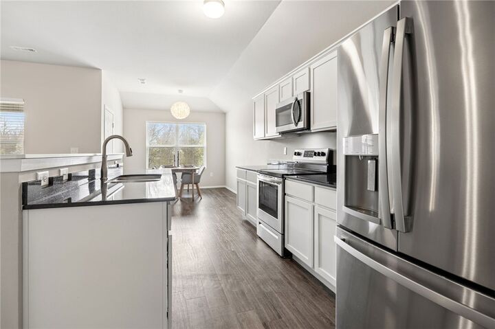 Property Photo:  1127 E Sparrow Circle  AR 72701 