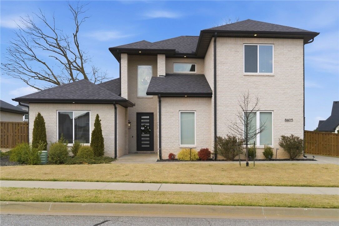 Property Photo:  8605 W Migration Way  AR 72713 