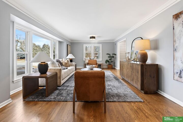 Property Photo: 7801 Hickory Circle NE 68124