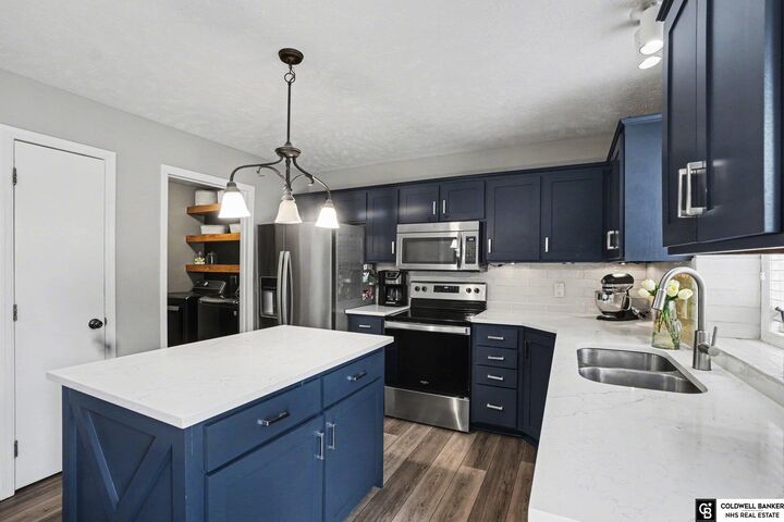 Property Photo:  1914 Franklin Drive  NE 68133 