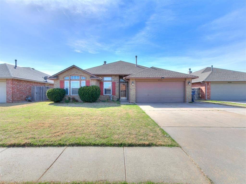 Property Photo:  8525 Curtis Terrace  OK 73132 