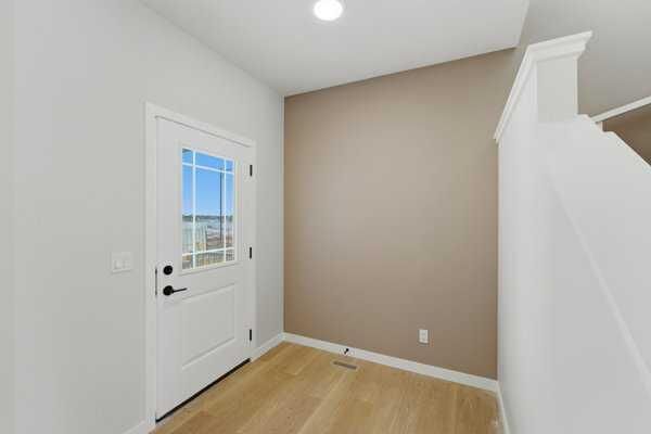 Property Photo: 213 Bayview Park SW AB T4B 4G2
