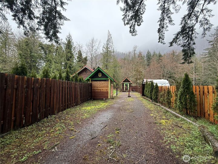 Property Photo:  68116 NE 148th Street  WA 98224 
