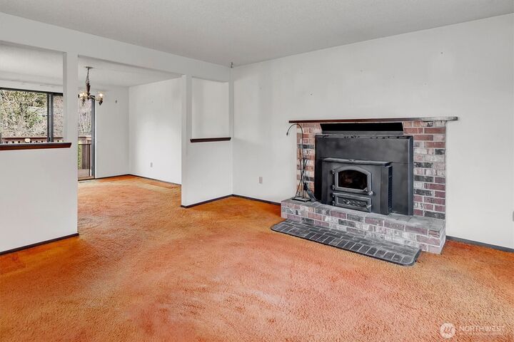 Property Photo: 15328 56th Avenue W WA 98026