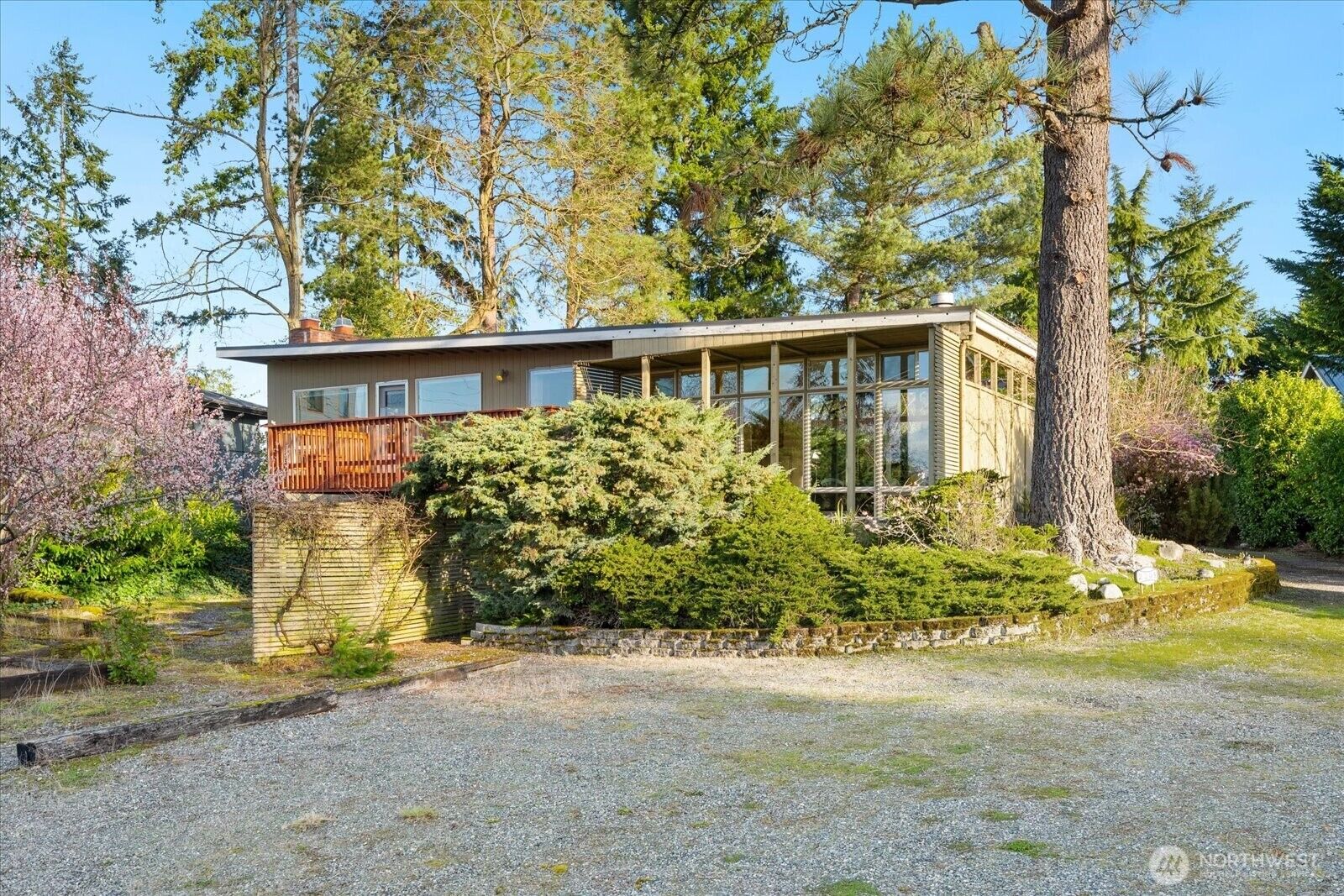 Property Photo:  2309  123rd Place SE  WA 98005 