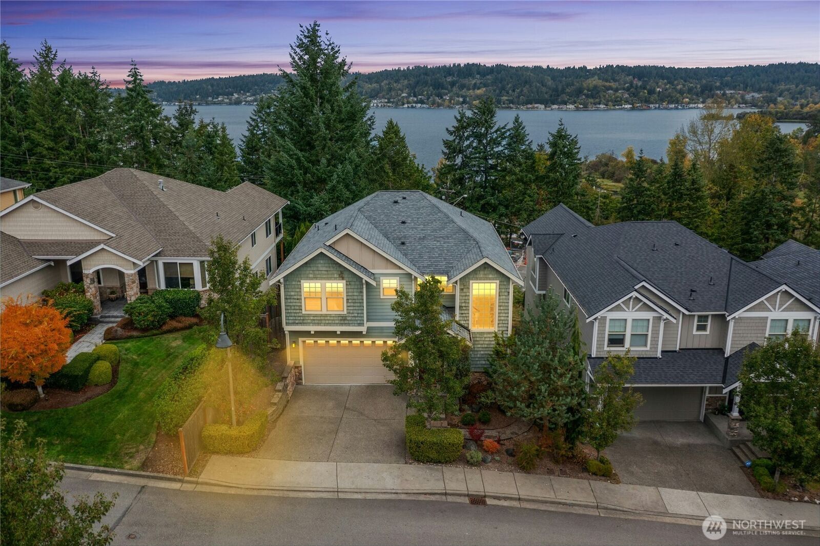 Property Photo:  2744 NW Pine Cone Place  WA 98027 