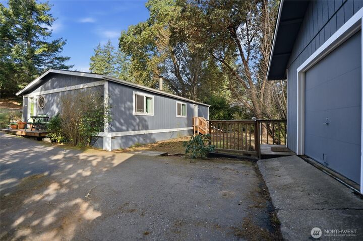 Property Photo: 441 NE Schooner Loop WA 98528
